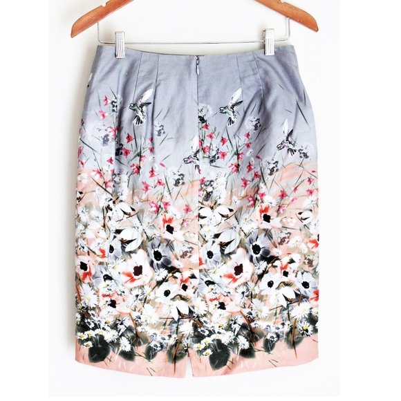 Talbots Linen Blend Floral Pencil Skirt Size 4 Fully Lined Hummingbirds Pastels - Picture 2 of 7